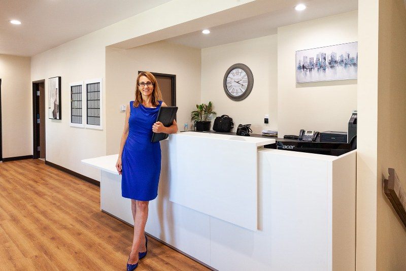 Receptionist at the Zipdesk front desk in Centennial